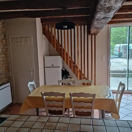Charmante Maison En Pierres Sainte-Radégonde-des-Noyers Buitenkant foto