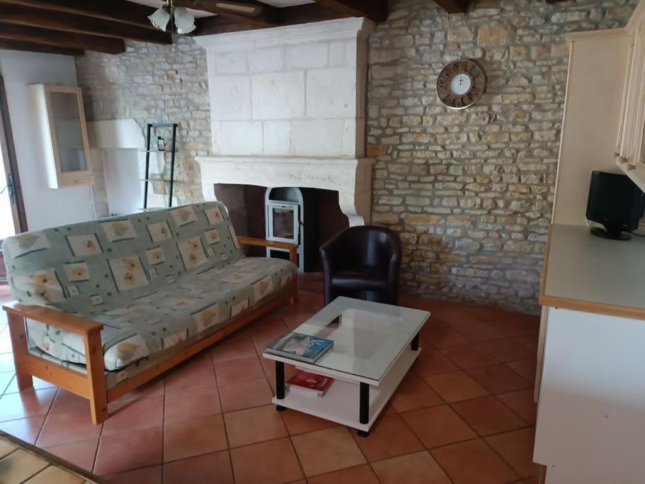 Charmante Maison En Pierres Ferienhaus Sainte-Radégonde-des-Noyers